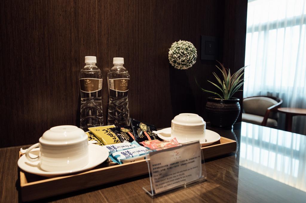 Hotel Sukimi Tainan Zewnętrze zdjęcie