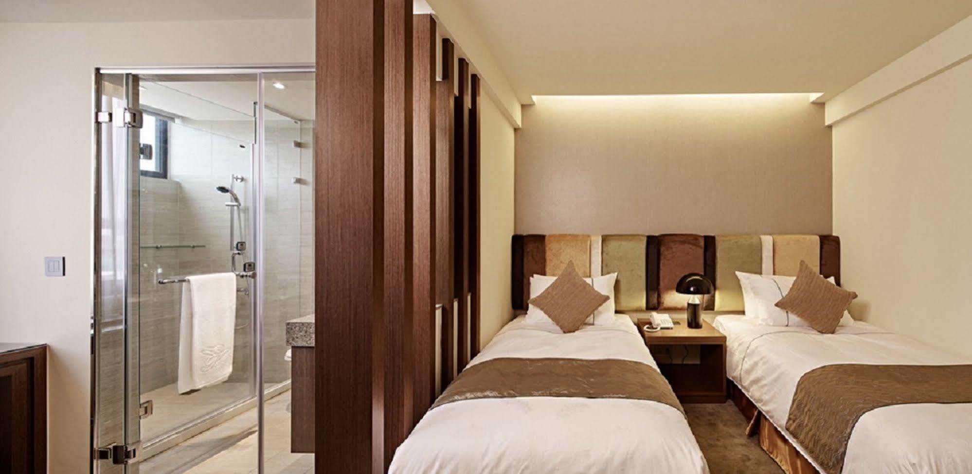 Hotel Sukimi Tainan Zewnętrze zdjęcie