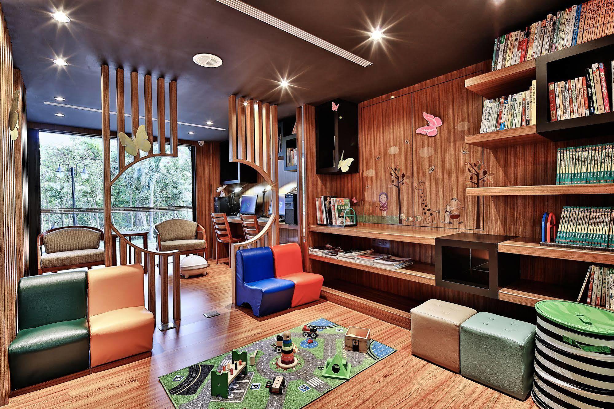 Hotel Sukimi Tainan Zewnętrze zdjęcie