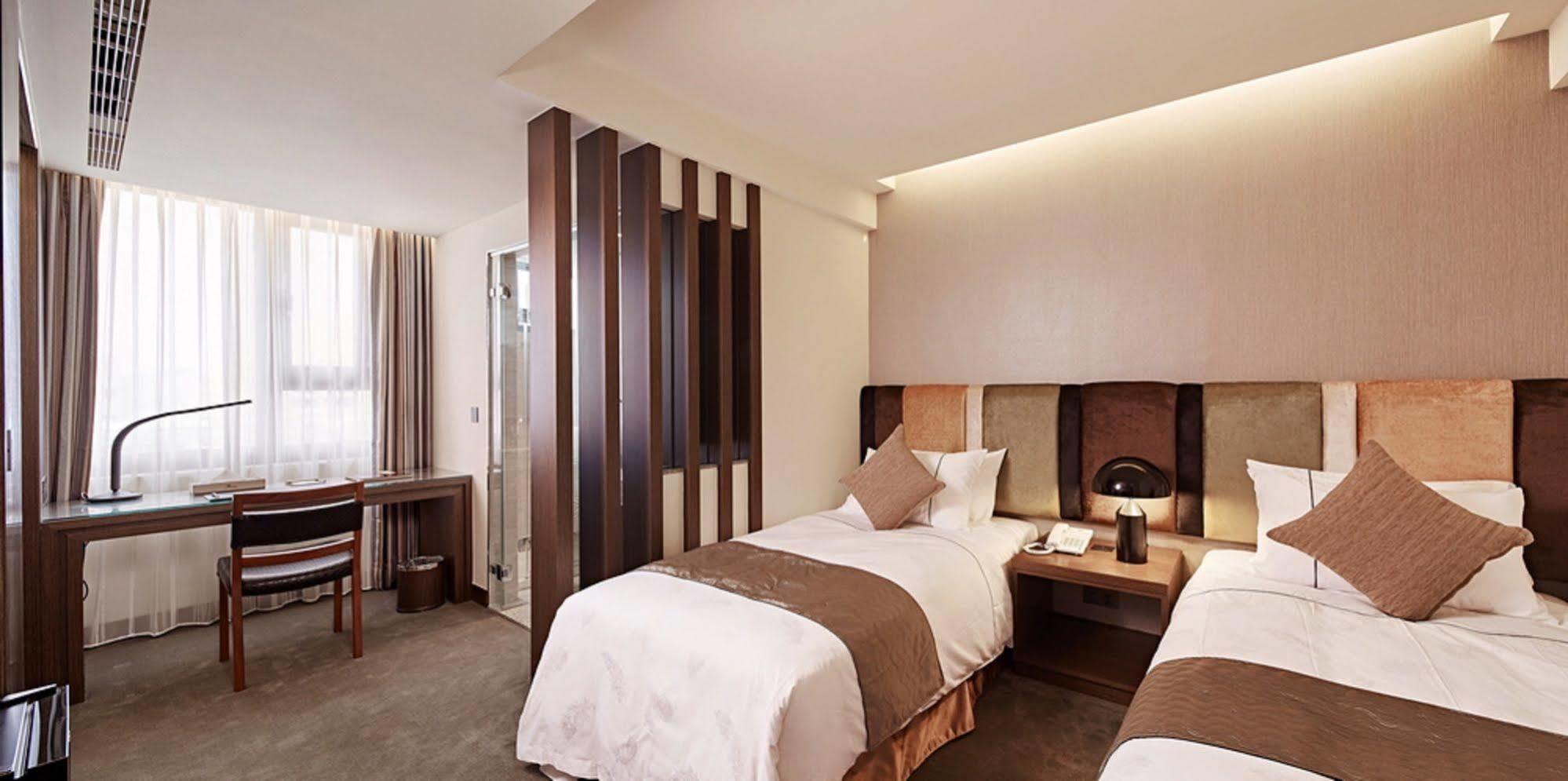 Hotel Sukimi Tainan Zewnętrze zdjęcie
